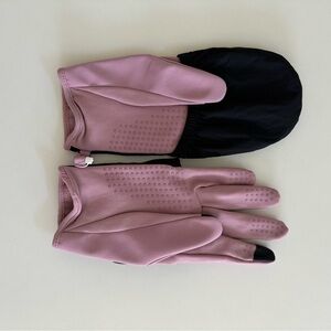 NWT lululemon Run For It All hooded gloves Woman’s M/L